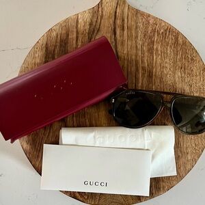 New Gucci Designer Sunglasses with Burgundy Eyewear Case- Unisex